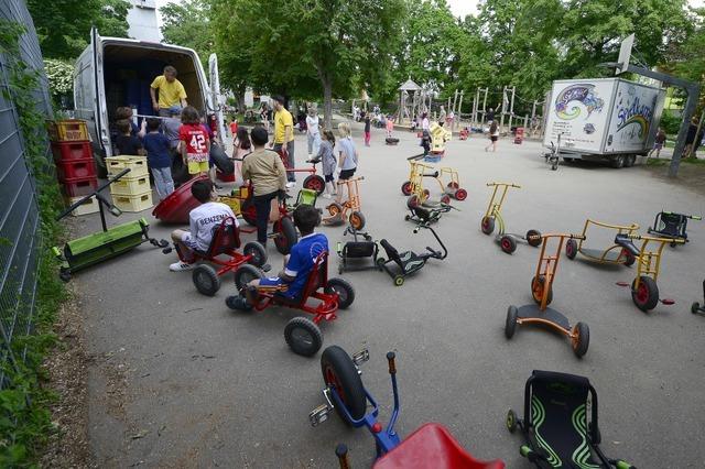 Das Freiburger Spielmobil tourt durch die Stadt