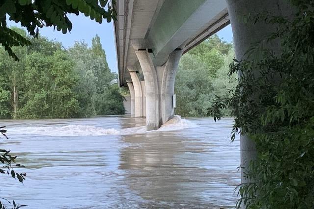 Wie sicher ist die Rheinbrcke bei Hartheim?