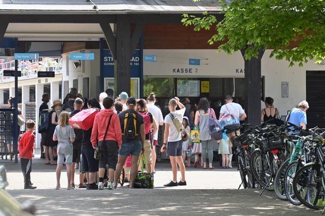 Ausfall des Kassensystems sorgt fr Schlangen an Freiburger Schwimmbdern