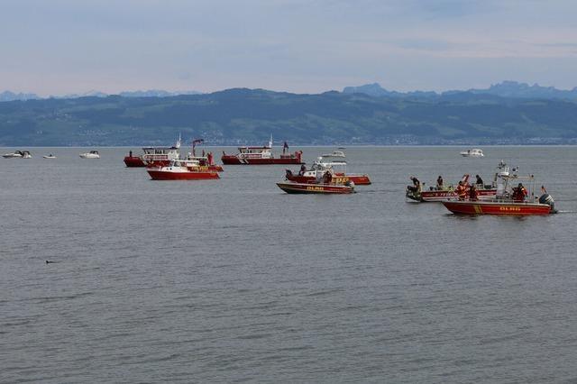 Junger Mann einen Tag nach Sprung in Bodensee immer noch vermisst