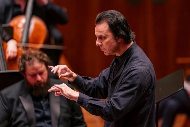 Abschied mit dem "War Requiem": Teodor Currentzis und das SWR-Symphonieorchester – eine Bilanz