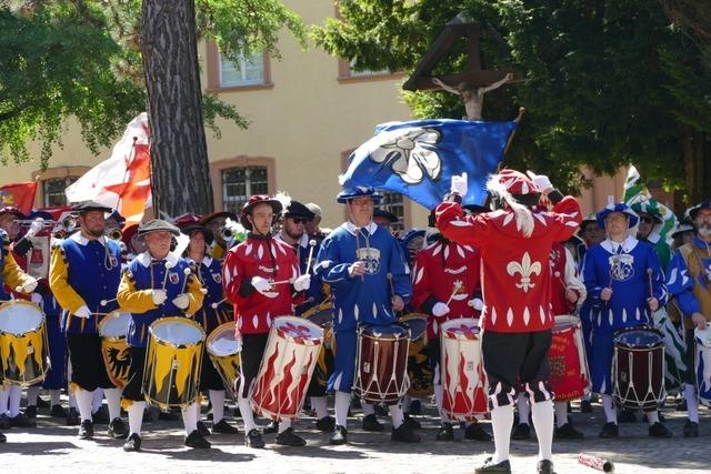 60. Verbandstreffen sdwestdeutscher Fanfarenzge mit groem Vorspiel in Waldkirch