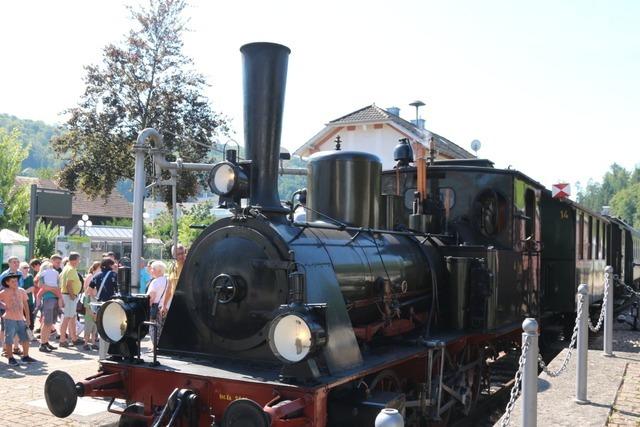 Die Museumsbahn "Chanderle" fhrt im Sommer jeden Sonntag durchs Kandertal