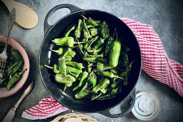 Pimientos de Padrn – am Stiel gepackt und weggesnackt