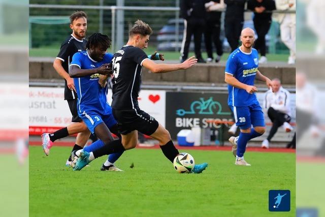 Der FC Teningen verteidigt seinen Vorsprung beim FC Waldkirch in Unterzahl leidenschaftlich