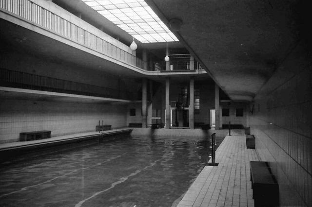 Mit der neuen, groen Schwimmhalle wurde das Marienbad 1938 zum Freiburger "Stadtbad"