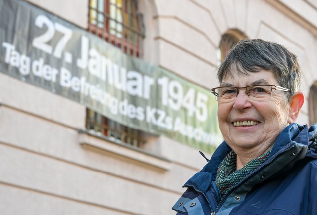 Die Berlinerin Jutta Kayser sorgt sich...wieder so kommen k&ouml;nnte wie 1933.  | Foto: Jens Kalaene/dpa