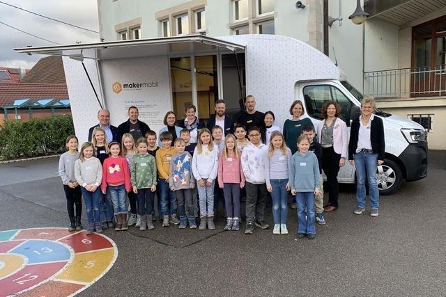 Landes-Premiere fr das "Makermobil" an der Btzinger Wilhelm-August-Lay Schule