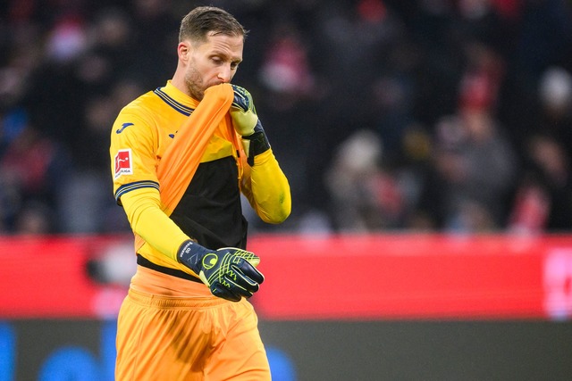 Bald zur&uuml;ck? Nationalkeeper Olive...mann hofft auf ein schnelles Comeback.  | Foto: Tom Weller/dpa