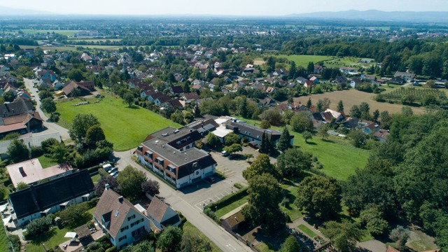 Aus dem geschlossenen Windenreuter Hof soll ein Wohngebiet werden.  | Foto: Rosskopf/Francesco Sabatino