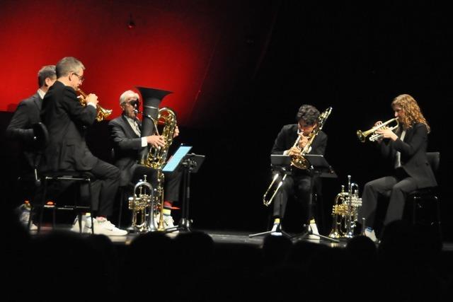 Bach und Swing mit Turnschuhen: Freiburger Albert-Konzert mit Canadian Brass