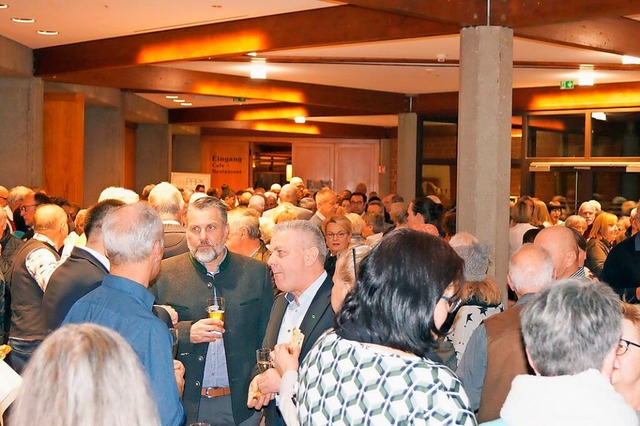 Viel los war beim Neujahrsempfang im Kurhaus in Bad Bellingen.  | Foto: Joachim Wrger