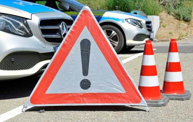 Nach der Unfallflucht auf der A98 bei Lrrach sucht die Polizei Zeugen.  | Foto: Michael Bamberger