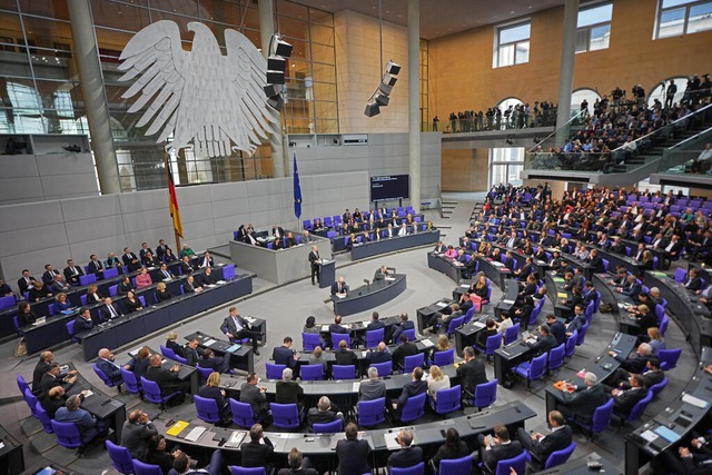 Nach dem Messerangriff von Aschaffenbu... in den Fokus des Wahlkampfes gerckt.  | Foto: Michael Kappeler (dpa)