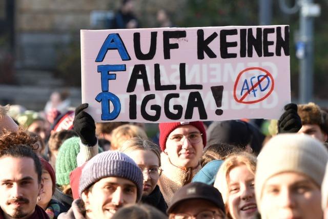 Demonstration in Freiburg gegen Rechtsextremismus am Donnerstagabend