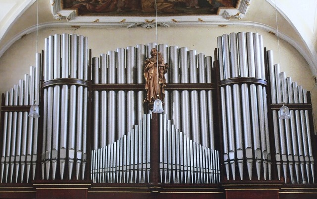 Die frhere Wehrer Kirchenorgel (1936 ...chtniskirche Sankt Josef in Auschwitz.  | Foto: Hansjrg Bader