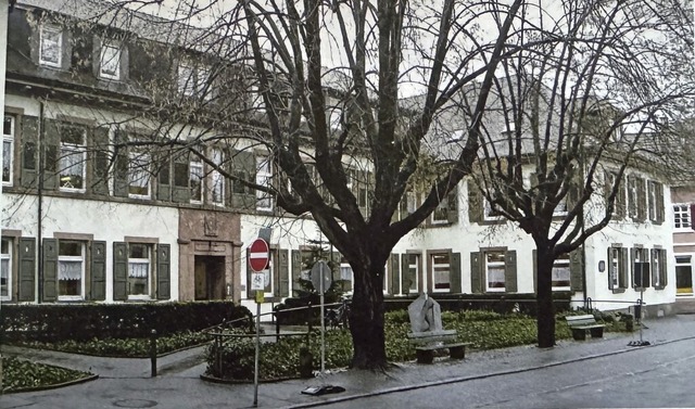 Die  Front des heutigen Spitals in der Bismarckstrae  | Foto: Archiv Walter Caroli