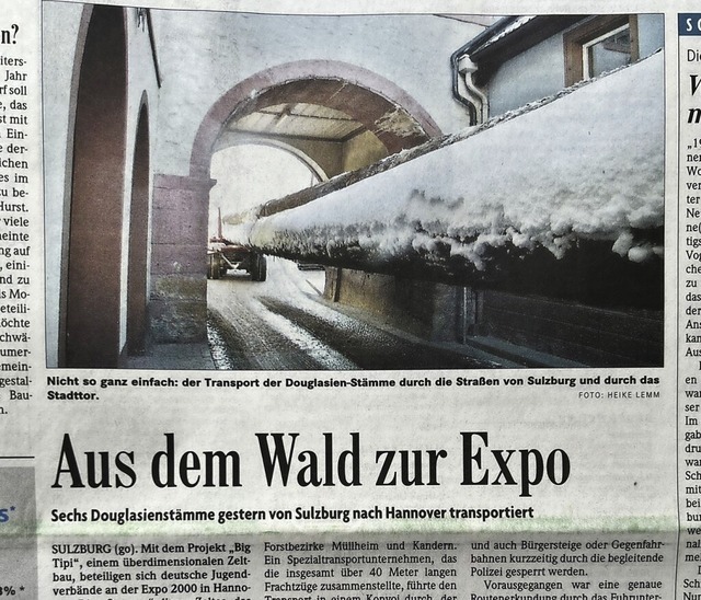 Spektakulr war der Transport von Baum... durch das Sulzburger Stadttor rollte.  | Foto: Alexander Huber