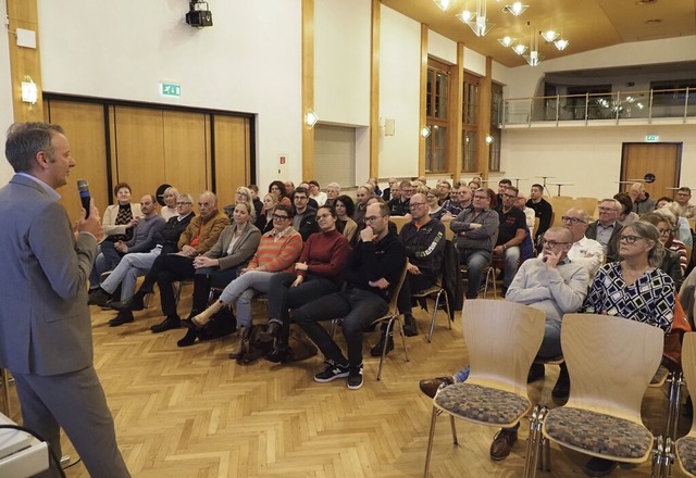 Brgermeister Pascal Weber hofft darau...Jahr-Feier von Ringsheim mitgestalten.  | Foto: Michael Haberer