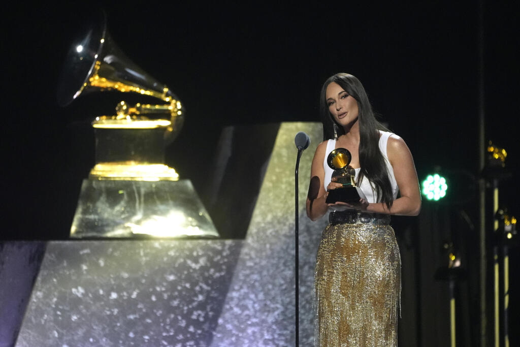 Kacey Musgraves mit dem Preis fr den besten Country-Song