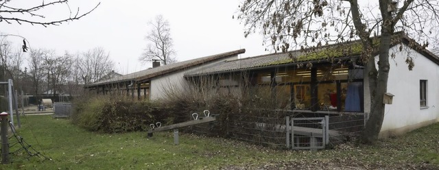 Fenster mssen ausgebaut, Schadstoffe ...chen Kirchengemeinde ist viel zu tun.   | Foto: Volker Mnch