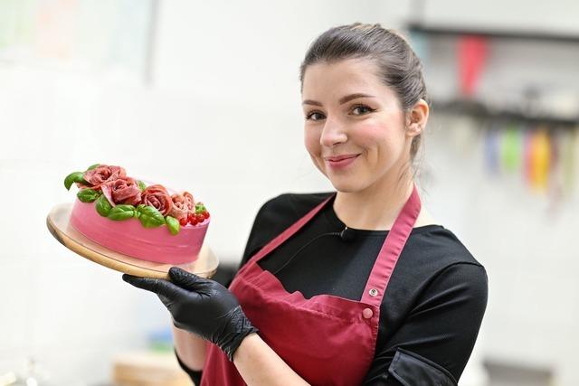 Anna Burkhardt erschafft Torten aus Wurst