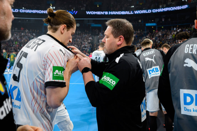 Ein Physiotherapeut aus Ottenheim betreut die deutsche Handball-Mannschaft