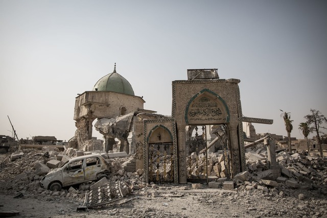 Von der nun wiederaufgebauten Al-Nuri-... IS nur Ruinen &uuml;ber (Archivbild).  | Foto: Oliver Weiken/dpa