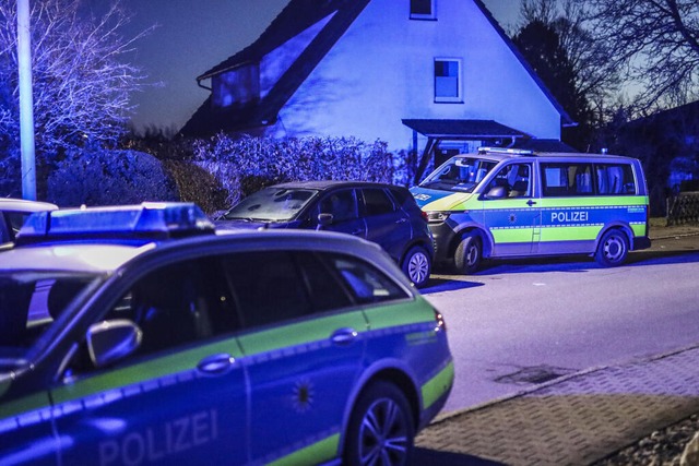 Groer Einsatz in einer Wohngegend in Villingen-Schwenningen  | Foto: Marc Eich (dpa)