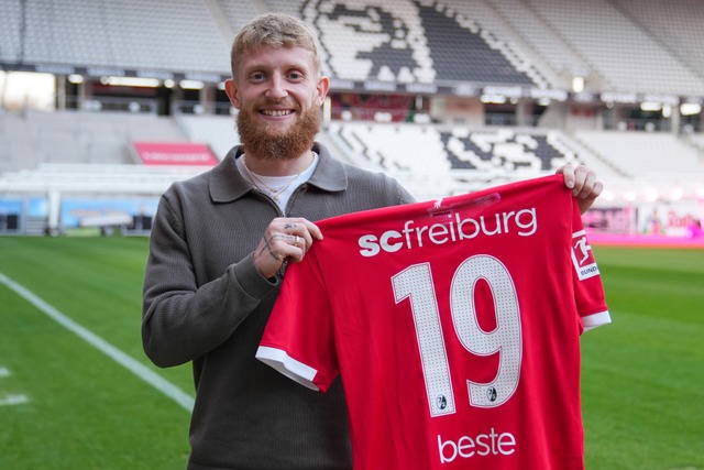 Hat gegen Heidenheim sein erstes Spiel im SC-Trikot: Niklas Beste  | Foto: SC Freiburg