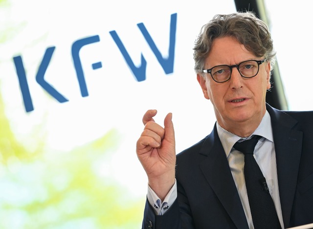 KfW-Chef: Klimaschutz bleibt Schwerpunkt (Archivbild)  | Foto: Arne Dedert/dpa