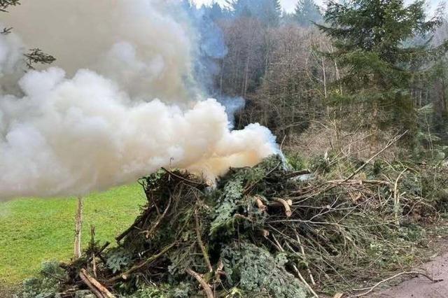 Beispiel Waldkirch: Auch angemeldete Feuer machen der Feuerwehr oft Arbeit