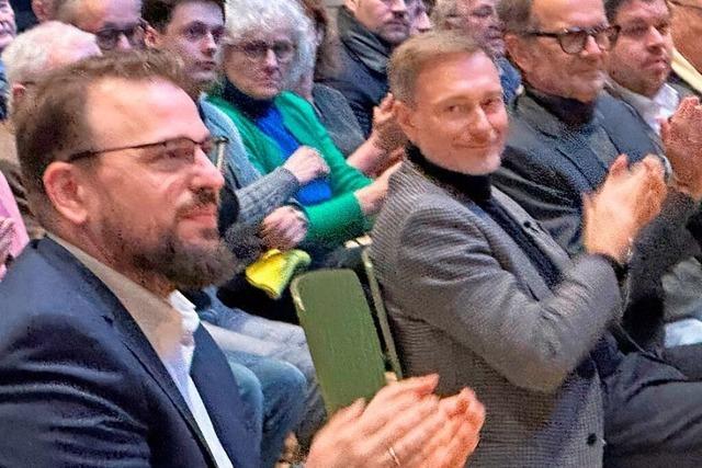 Beim Auftritt in Offenburg gibt’s fr FDP-Chef Christian Lindner Applaus statt Gegenwind