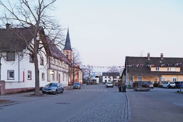 Sollte die Hindenburgstrae in Rust zu...erat bert am 17. Mrz ber das Thema.  | Foto: Michael Haberer