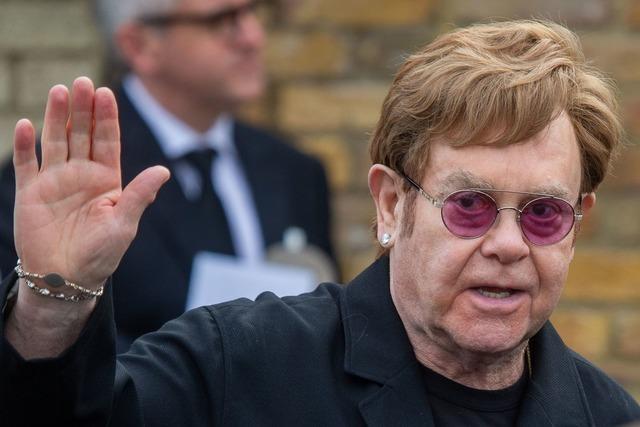 Elton John denkt ber seine Sterblichkeit nach