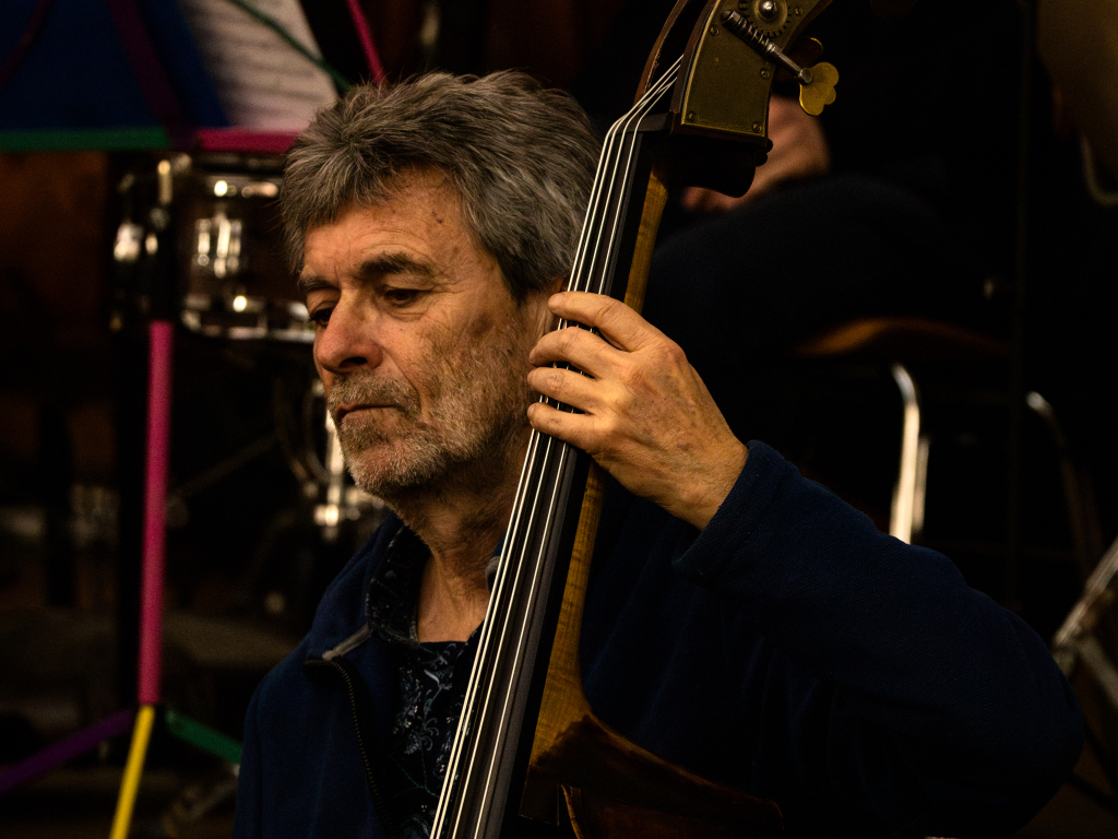 Mehr als 100 junge Musikerinnen und Musiker bringen am Wochenende Schostakowitschs Sinfonie Nr. 7 auf die Bhne des Freiburger Konzerthauses.