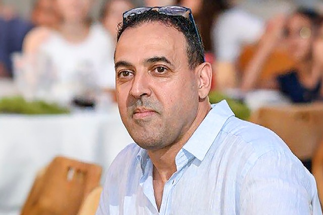 Eli Scharabi, der am 7. Oktober 2023 e...nach Gaza gebracht wurde. (Archivbild)  | Foto: Uncredited/Hostage's Family Forum/AP/dpa