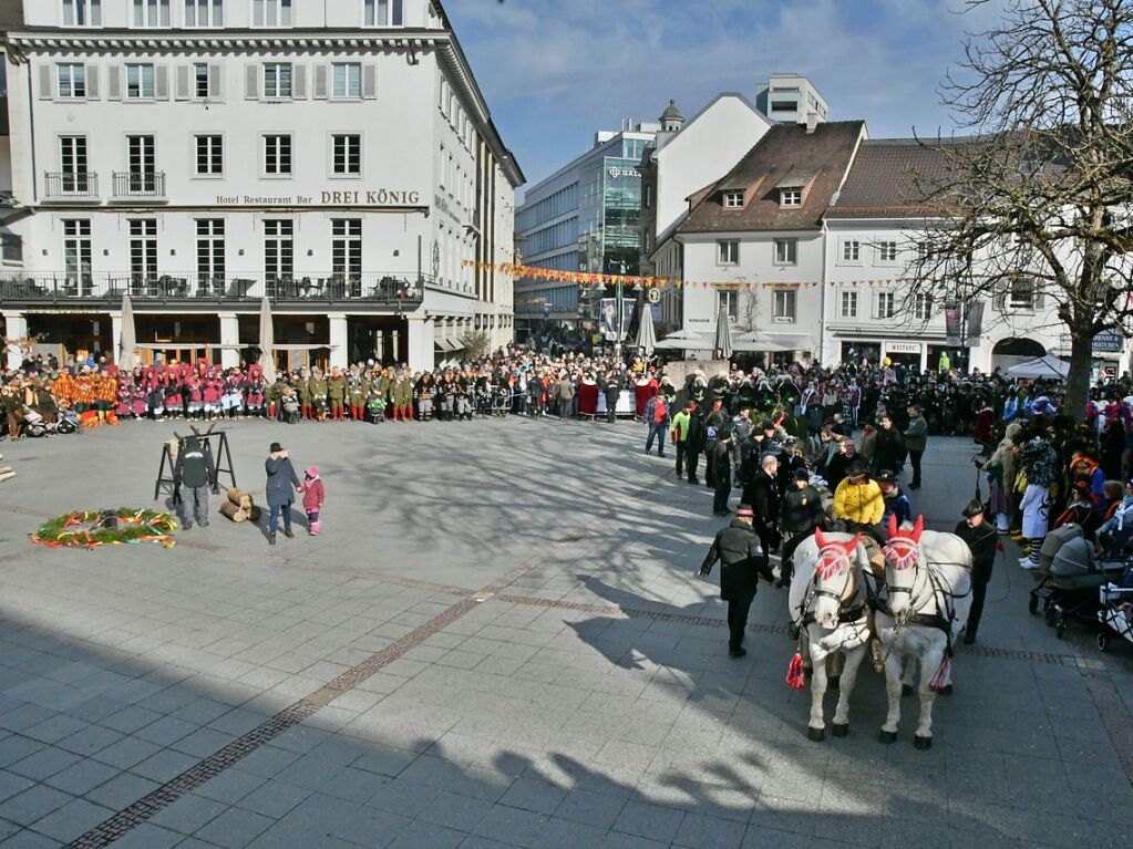 Impressionen vom Narrenbaumstellen in Lrrach