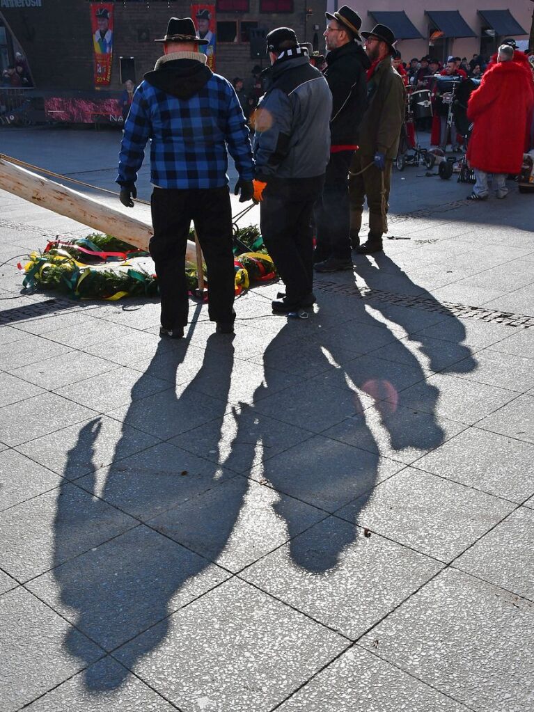 Impressionen vom Narrenbaumstellen in Lrrach