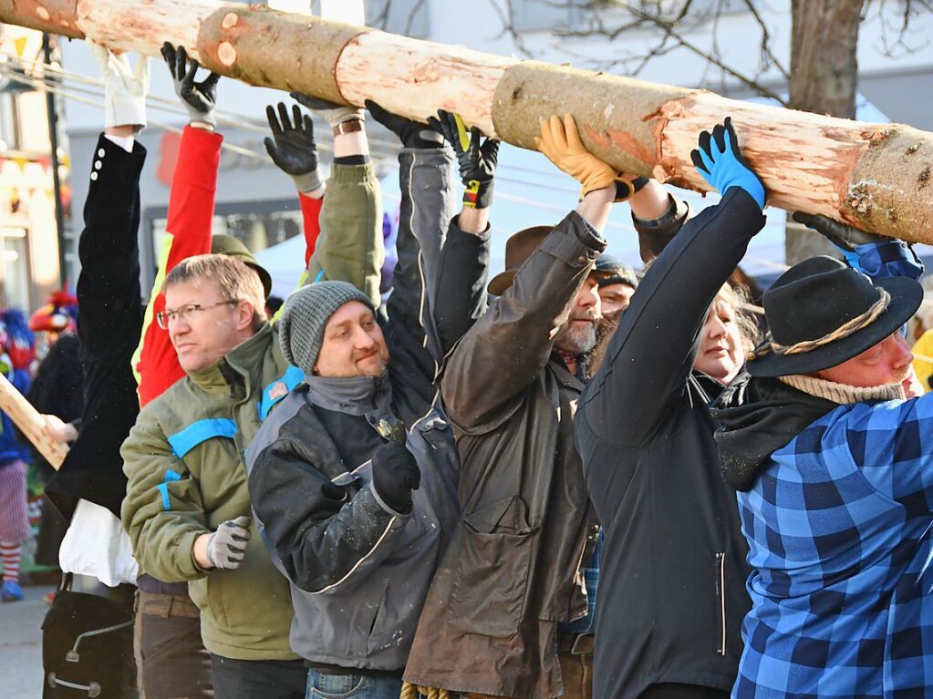 Impressionen vom Narrenbaumstellen in Lrrach