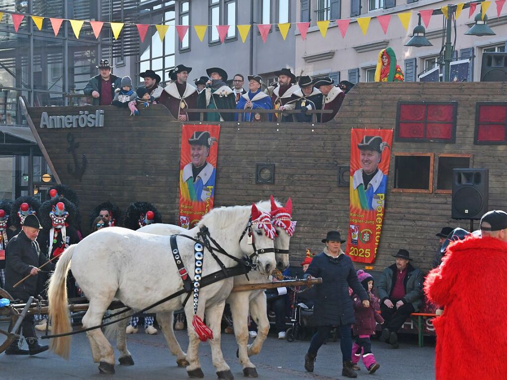 Impressionen vom Narrenbaumstellen in Lrrach