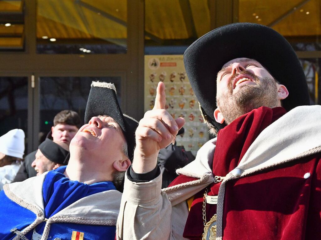 Impressionen vom Narrenbaumstellen in Lrrach