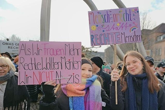 Fotos: 5000 Menschen protestieren in Offenburg gegen Rechtsextremismus