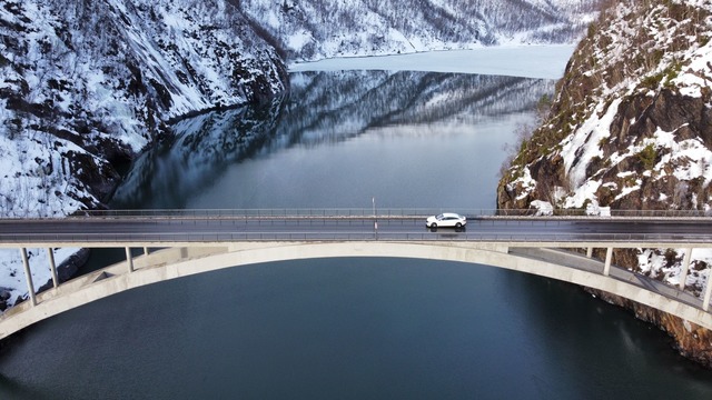 In Norwegen sind Elektro-Mietwagen seh...teter als in Deutschland. (Archivbild)  | Foto: Thomas Geiger/dpa-tmn/dpa