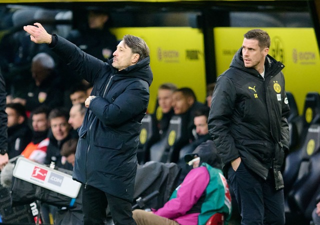 Niko Kovac (l) will trotz der Deb&uuml...derlage nur wenige Details &auml;ndern  | Foto: Bernd Thissen/dpa