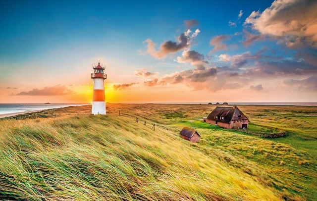 Idyllischer Leuchtturm vor einer malerischen Abendkulisse  | Foto: Benno Hoff-stock-adobe.com