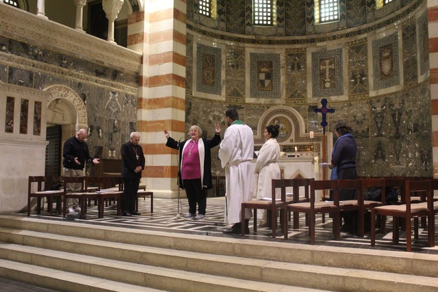 Landesbisch&ouml;fin Heike Springhart ...fahrtskirche auf dem &Ouml;lberg teil.  | Foto: -/Ekiba/dpa