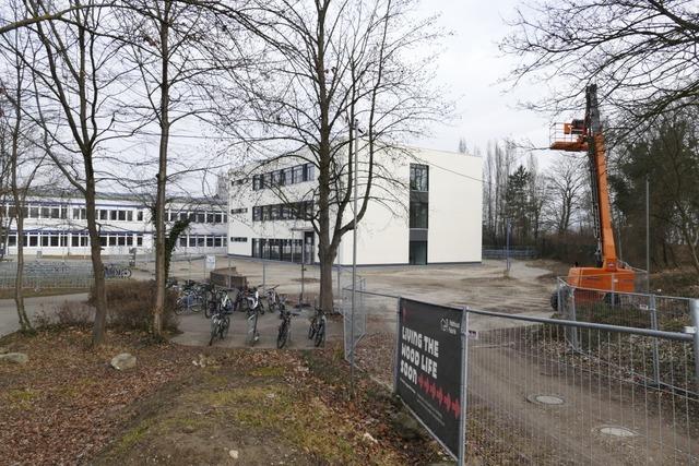 Die Hugo-Hfler-Realschule in Breisach ist jetzt mit dem neuen Anbau grer und barrierefrei