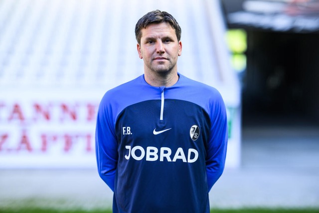 Co-Trainer Florian Bruns vom SC Freiburg hat seinen Vertrag verlngert  | Foto: Tom Weller (dpa)