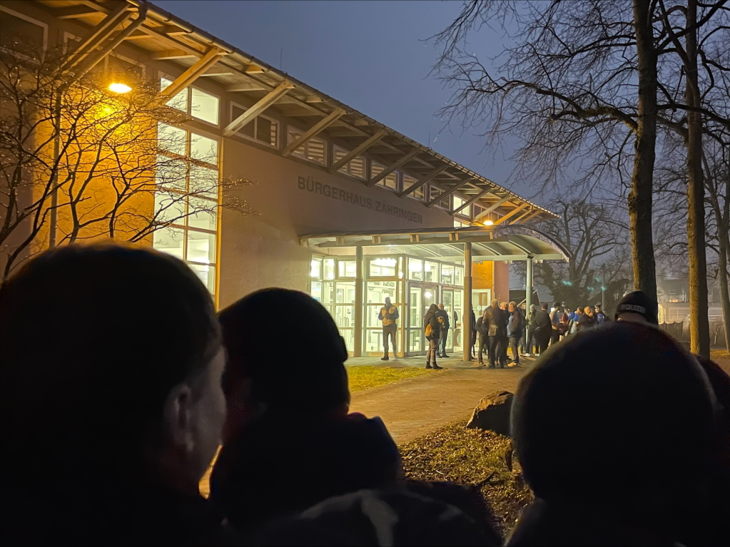 Tausende demonstrieren in Freiburg erneut gegen Rechtsextremismus und die AfD.